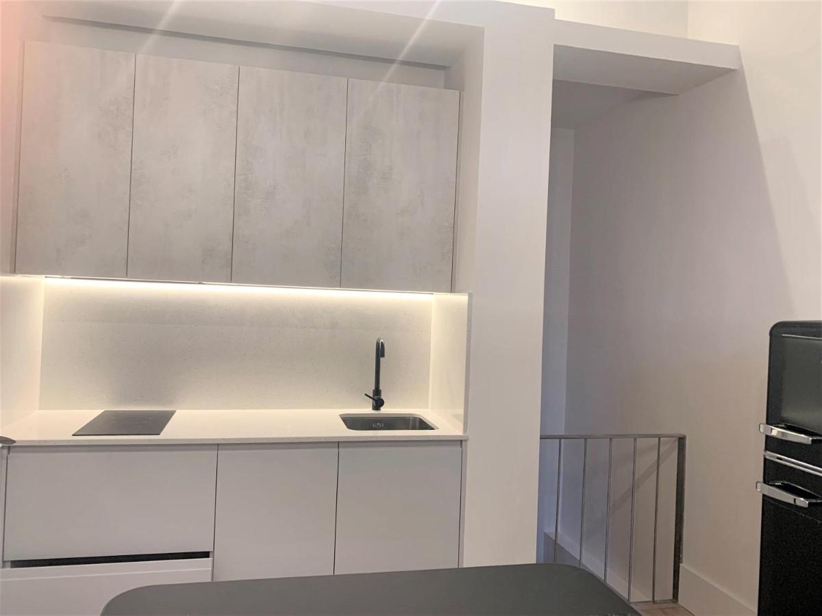 Apartamento Duplex Planta Baja Con Aparcamiento Gratuito En Palacio De Mijares Leilighet Llanes Eksteriør bilde
