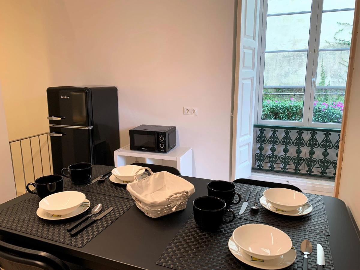 Apartamento Duplex Planta Baja Con Aparcamiento Gratuito En Palacio De Mijares Leilighet Llanes Eksteriør bilde