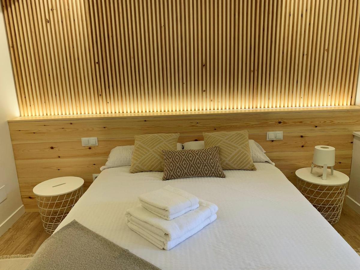 Apartamento Duplex Planta Baja Con Aparcamiento Gratuito En Palacio De Mijares Leilighet Llanes Eksteriør bilde